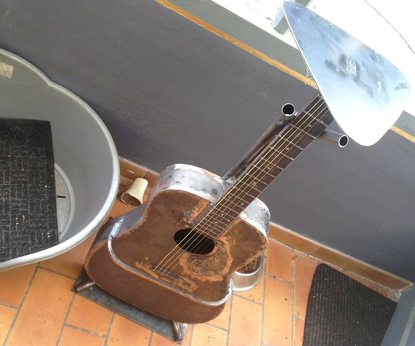 Guitar Stool  (steel Handmade)
