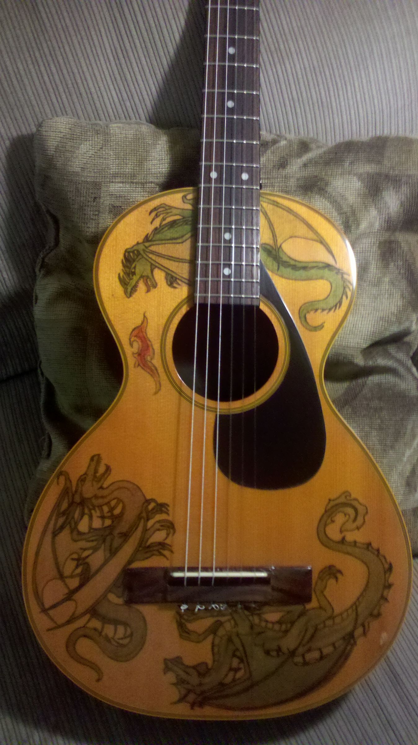 Personalizing a Guitar, Using Waterslides. (or, How to Turn a Free