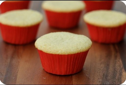 Vegan Vanilla Cupcakes