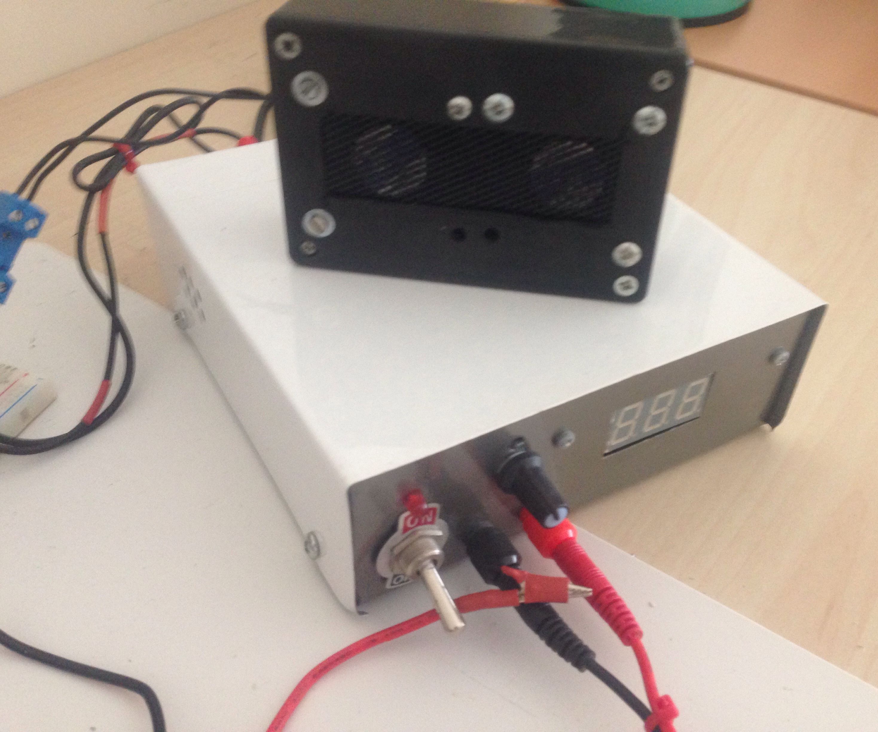 Fume Extractor Powered by Bench Top Power Supply