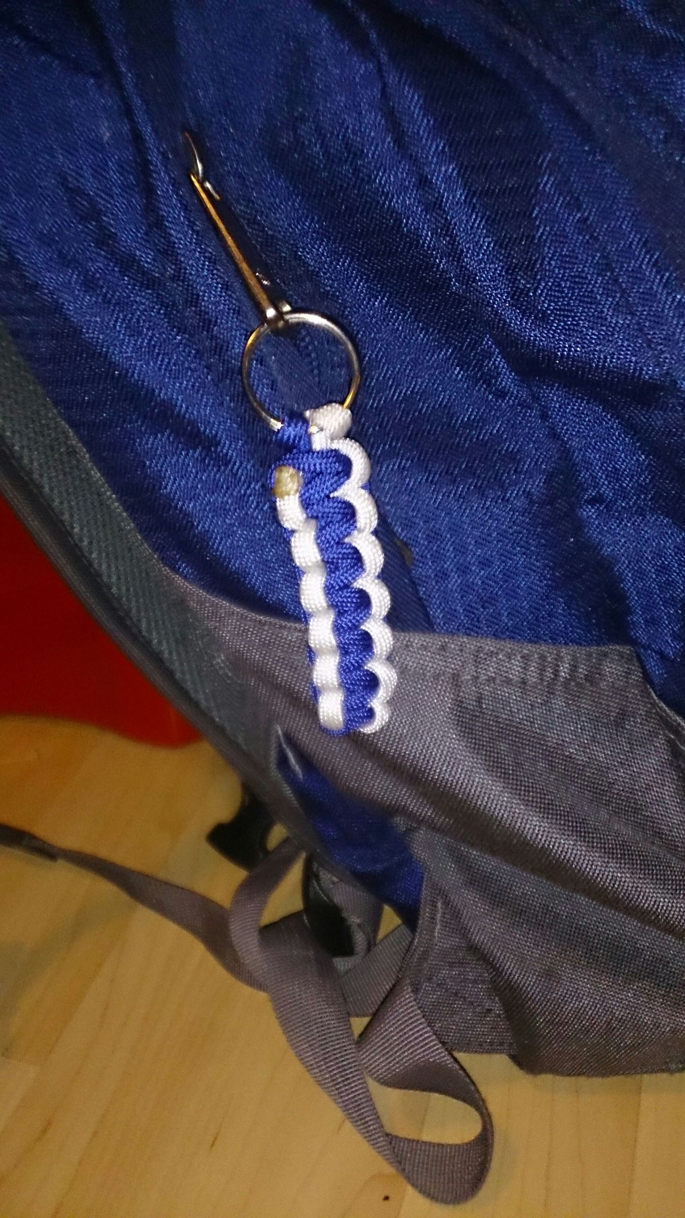 Paracord Zipper Charm