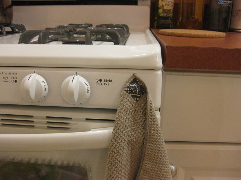 Magnetowel (magnetized kitchen towel)