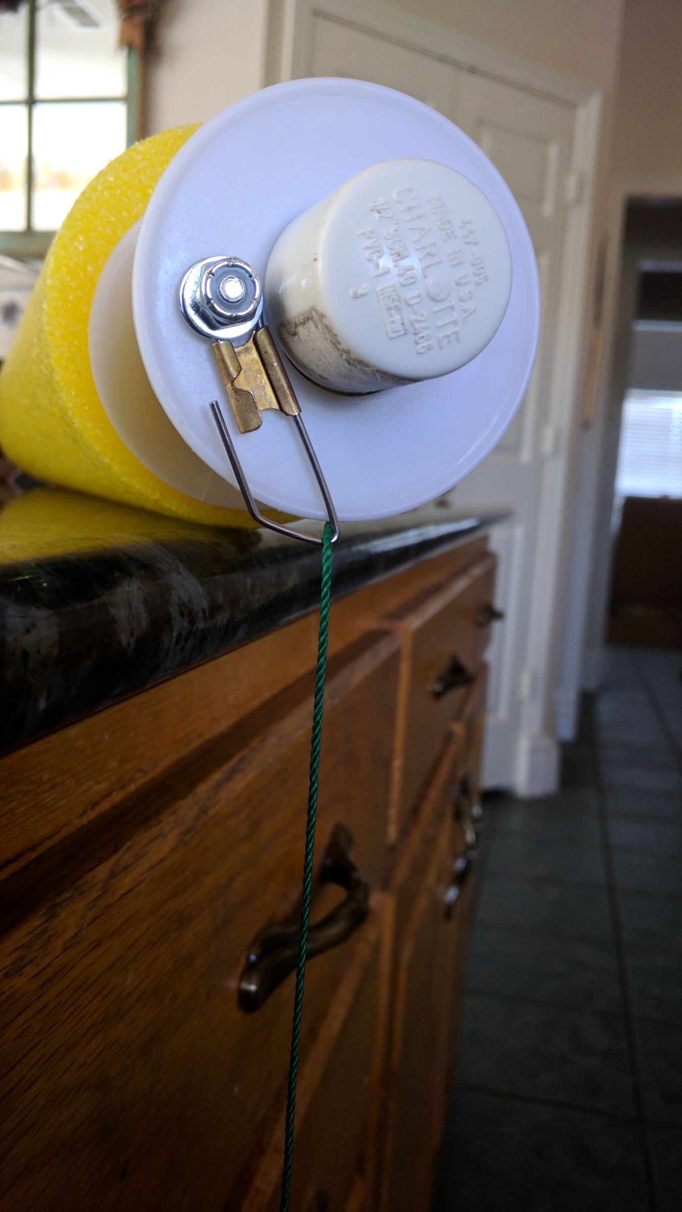 How To Make Fishing Jugs From Pool Noodles? DeKookGuide