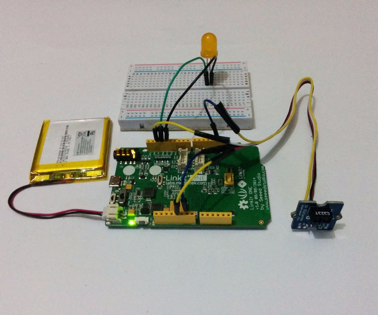 LinkIt One - IR Distance Interrupter