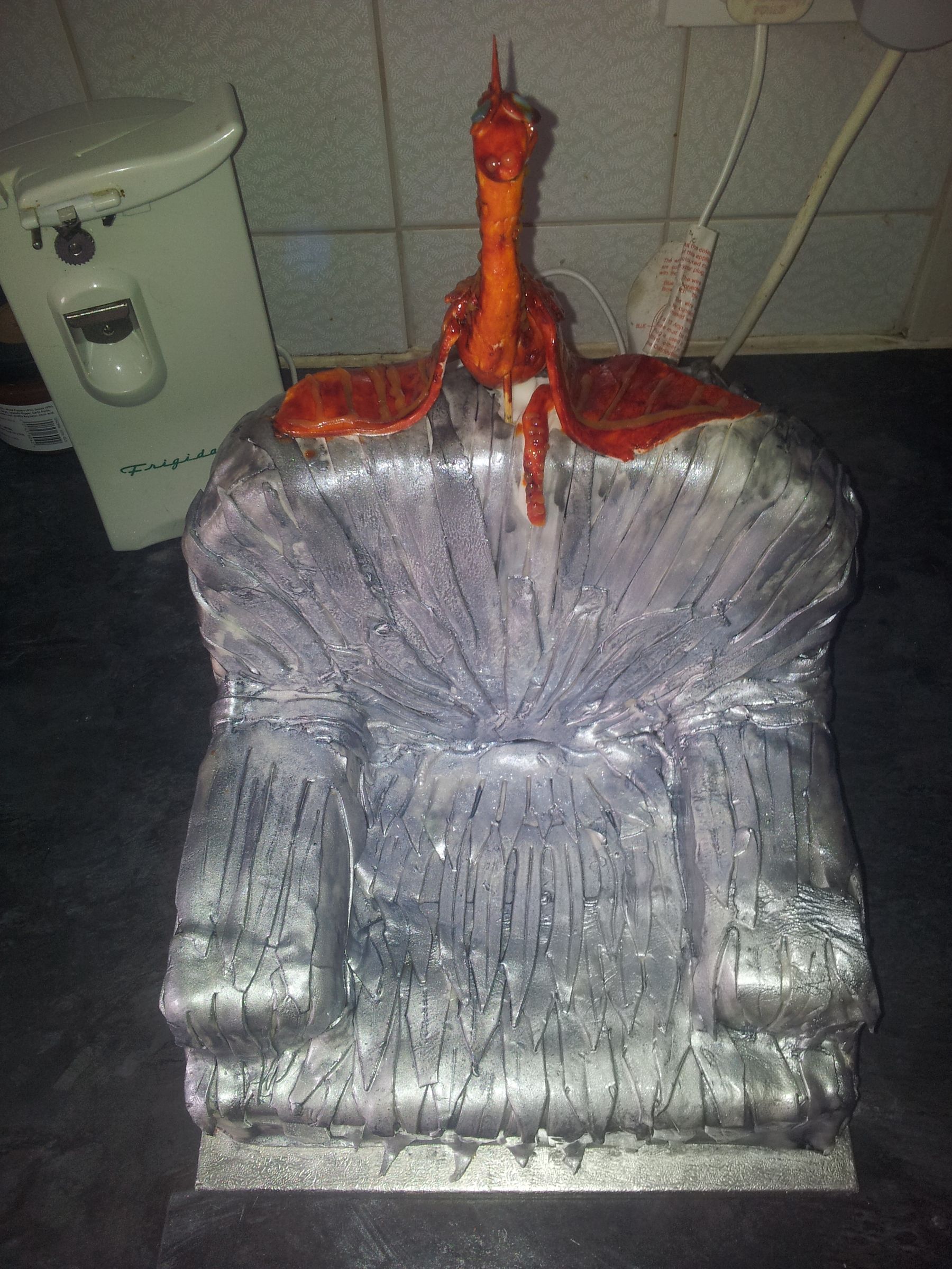 2 hour Game of Thrones cake hack for about £10
