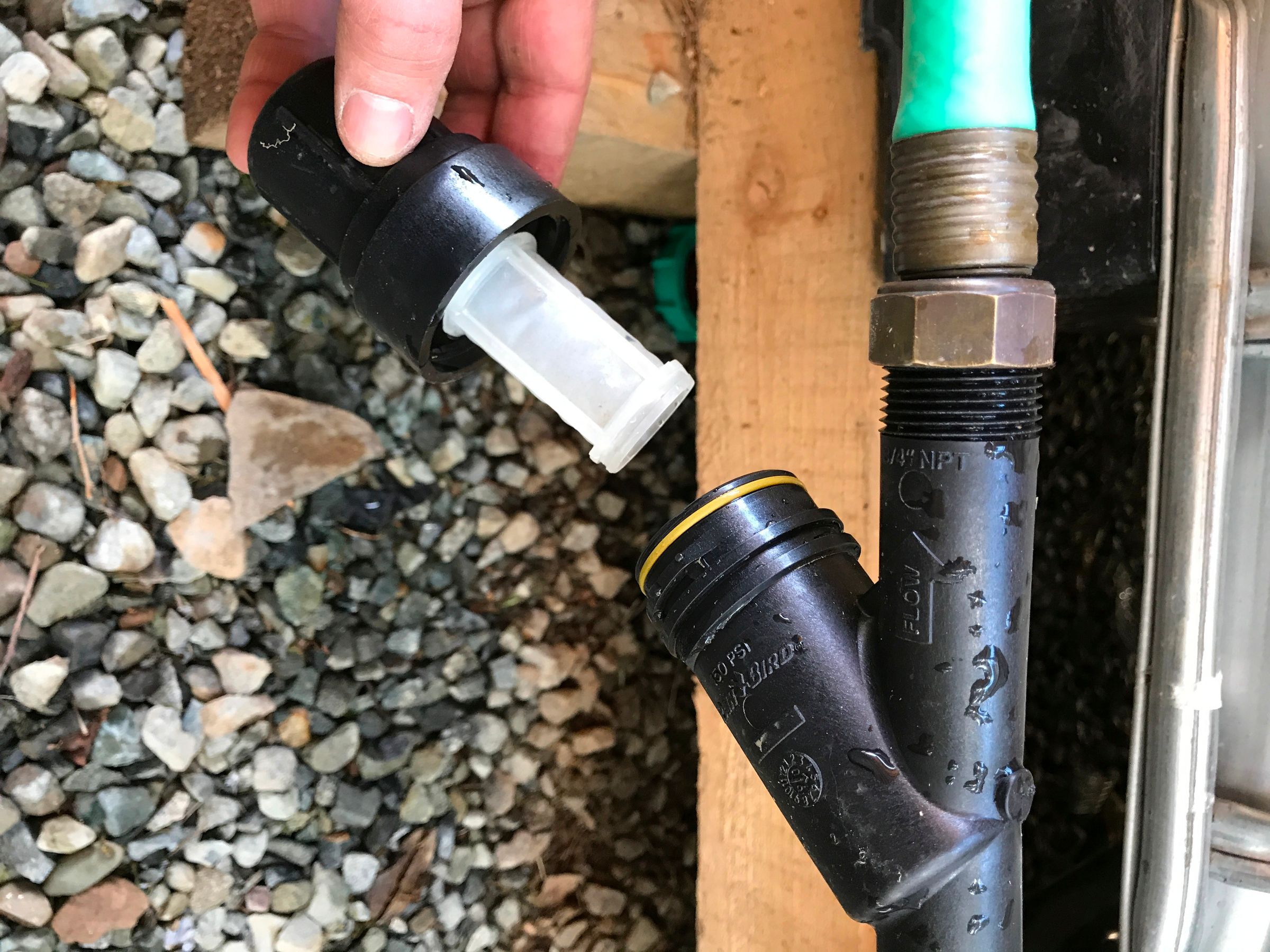 Green Solar Powered Water Barrel Version 2 10 Steps (with Pictures