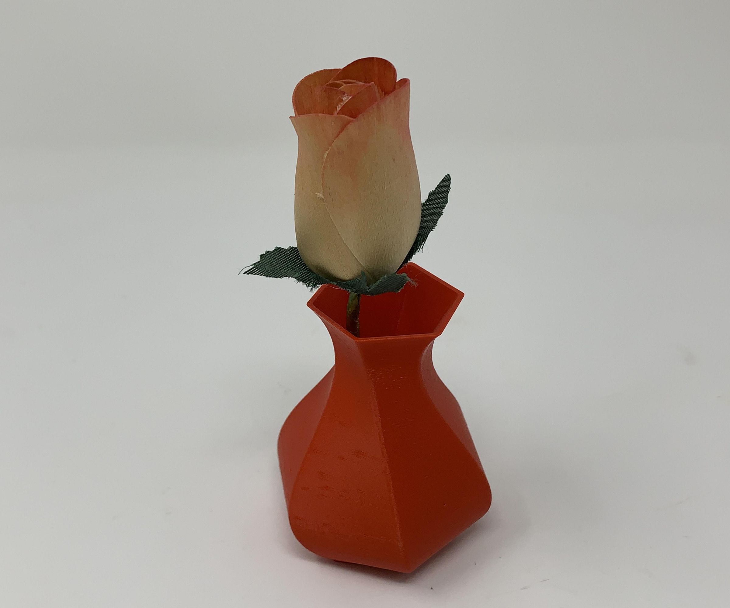 Designing a 3D Printable Hexagonal "Twisty Vase" Using FreeCAD.