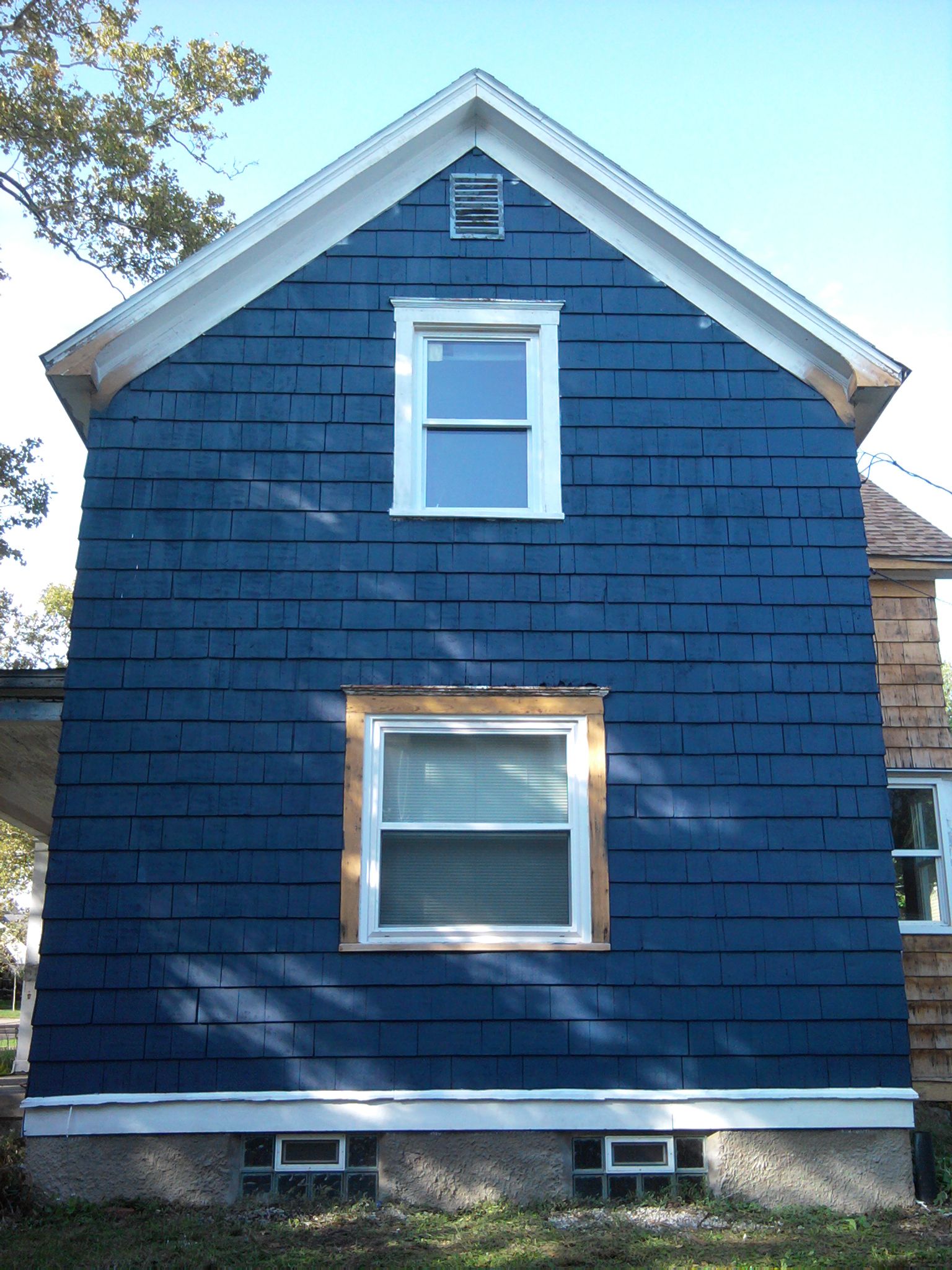Refinish and Stain Wood Siding 4 Steps (with Pictures) Instructables