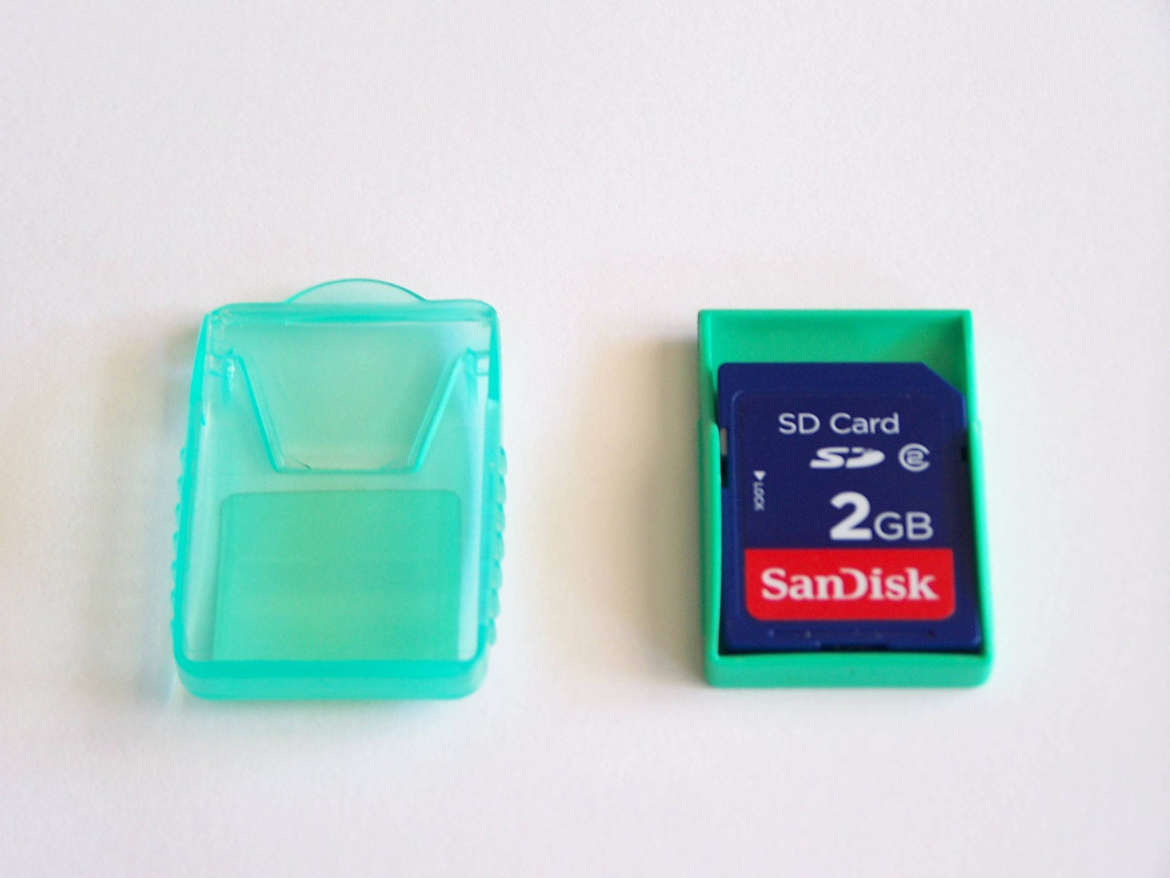 Listerine SD Card Holder 3 Steps Instructables