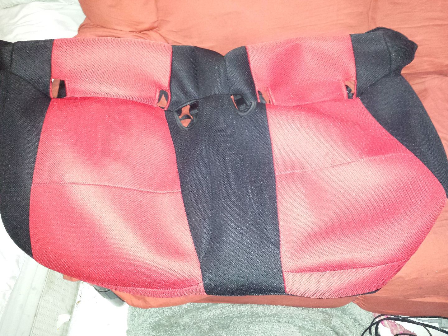 Instalation of Convertible Camaro Rear Seat Covers 6 Steps