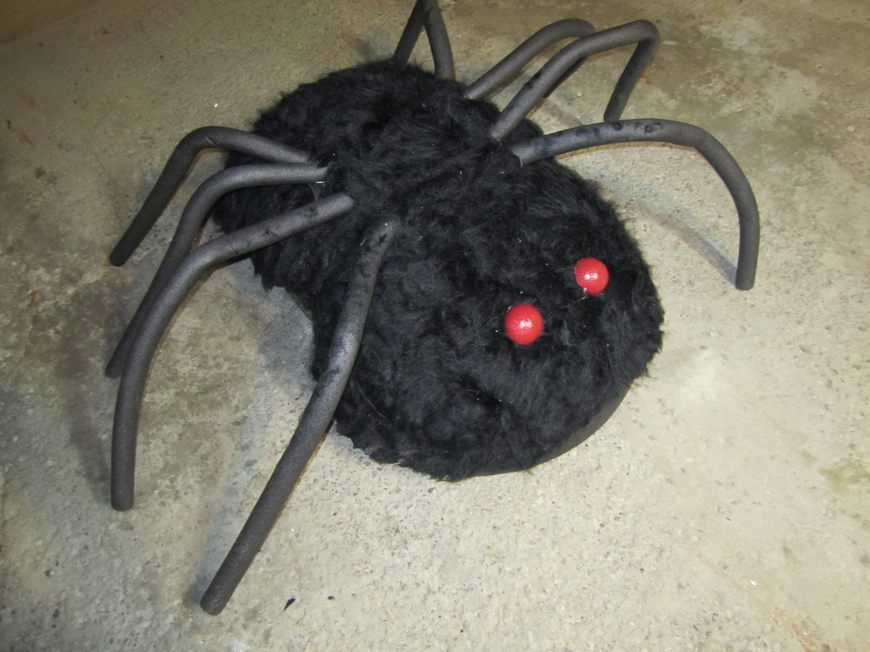 8 Legged Lawn Crawler