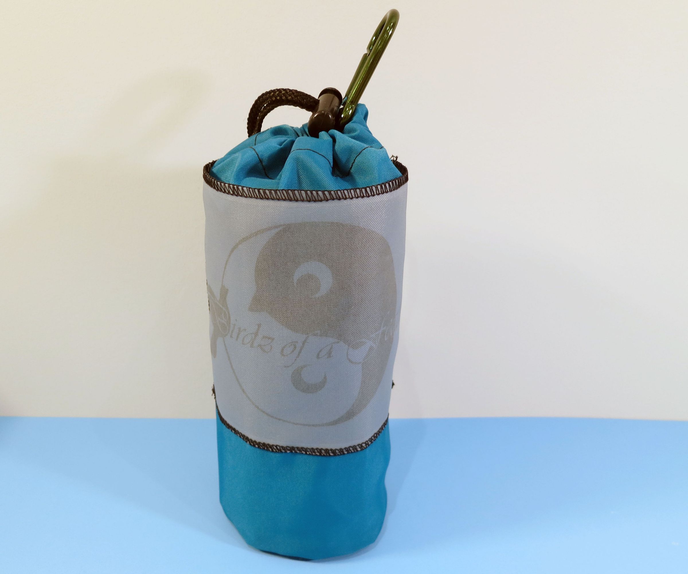 Turn Trashed Scraps Into a Customized Water Bottle Bag