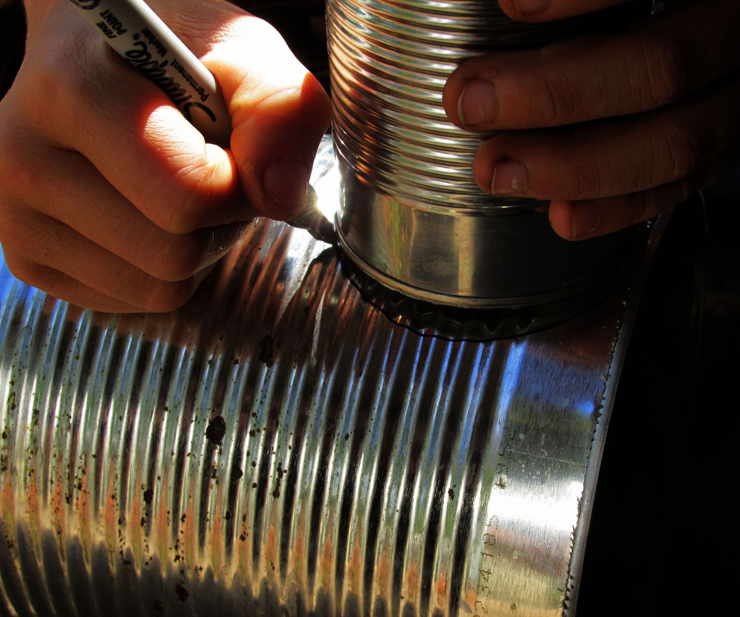 DIY Tin Can Meat Smoker 