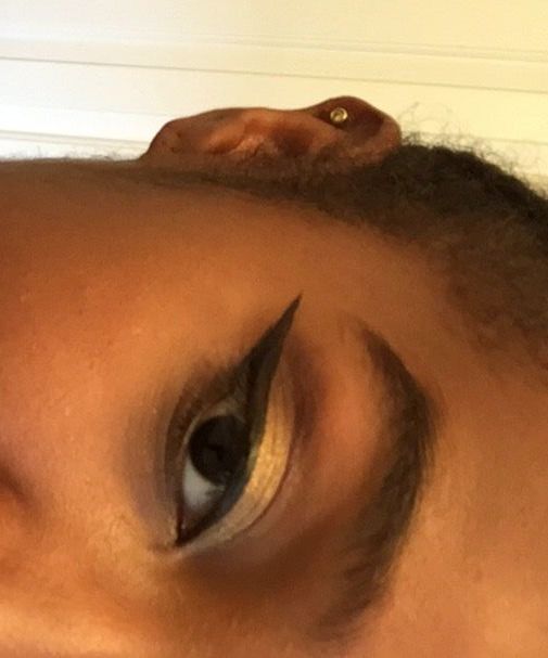 Golden Smokey Eye With Dramatic Liner