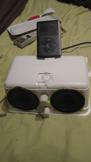 Universial Radio IPod Dock
