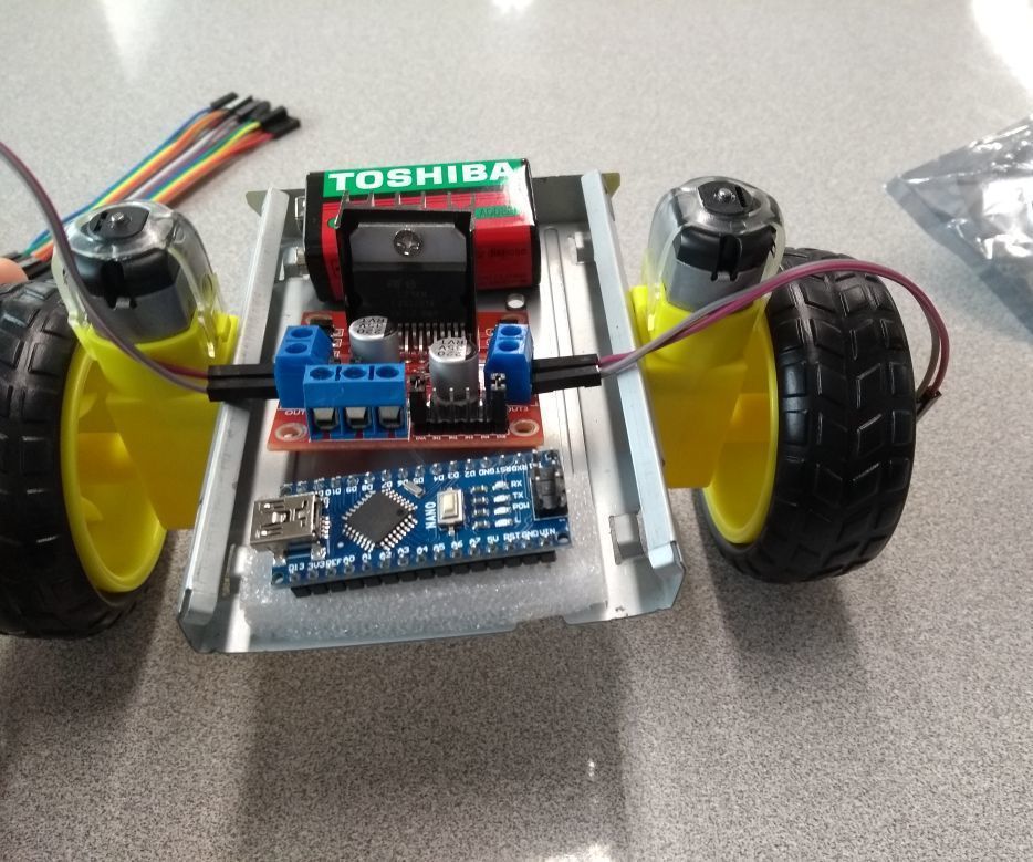 Arduino Robot Made From HDD