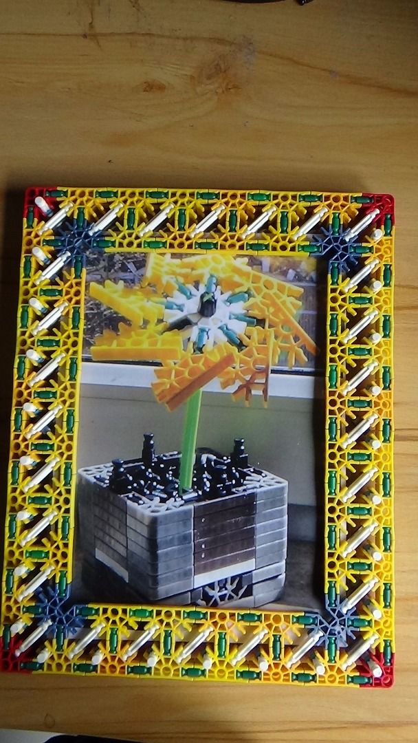 K´nex Photo Frames : 11 Steps - Instructables
