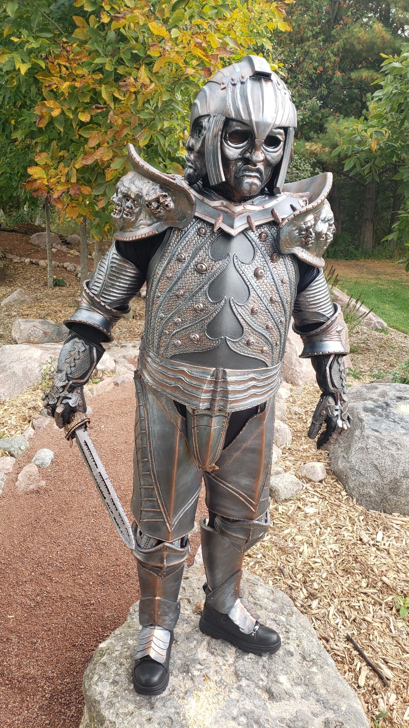 Riddick Lord Marshall Costume : 9 Steps (with Pictures) - Instructables