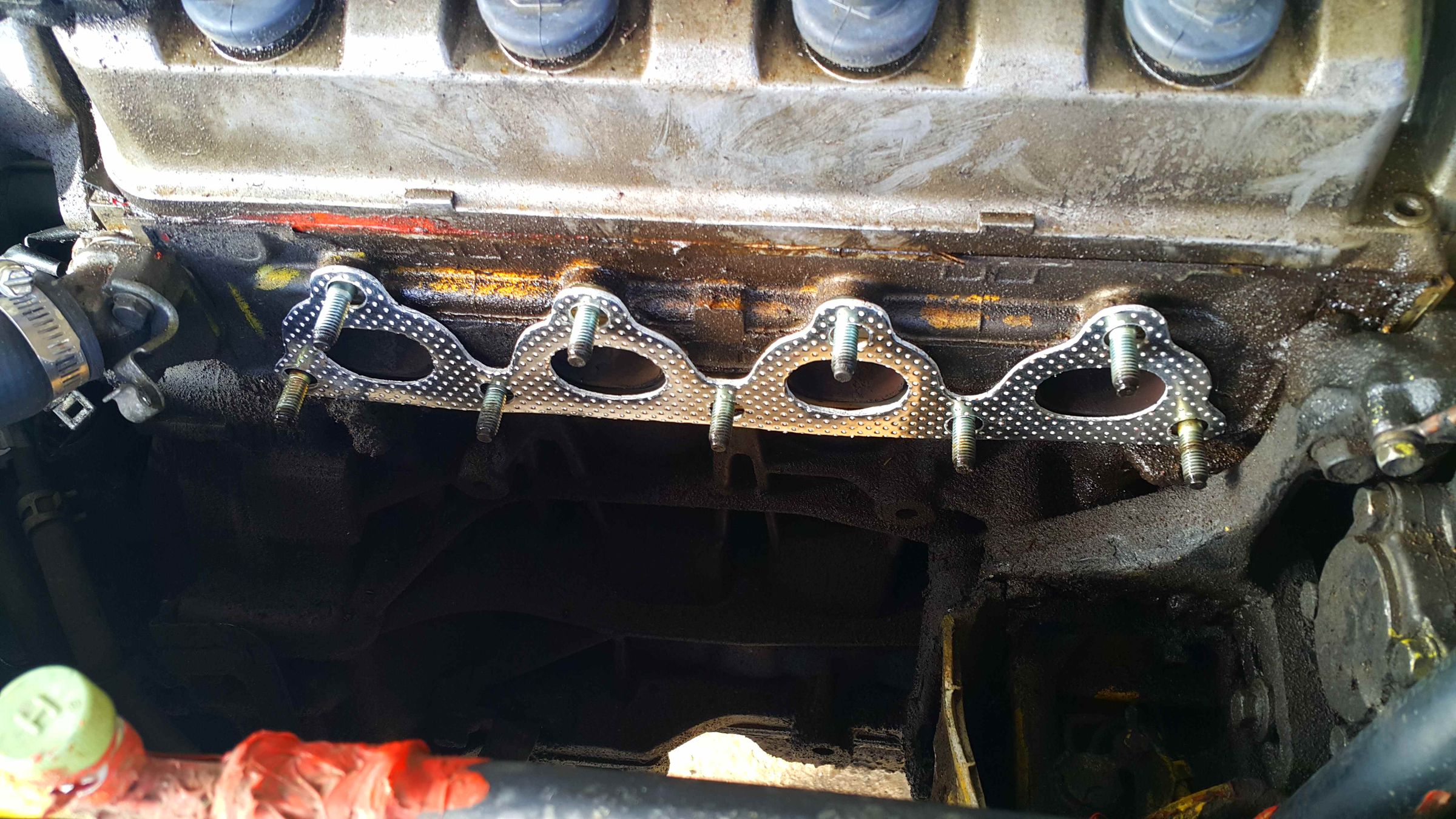 Exhaust Manifold Replacement (Honda Civic 1999 D15B Engine and EK3 Chassis)! 6 Steps (with