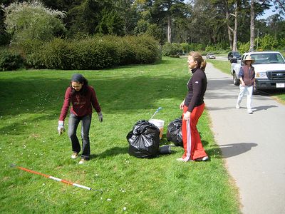 CLEAN UP THE PARK