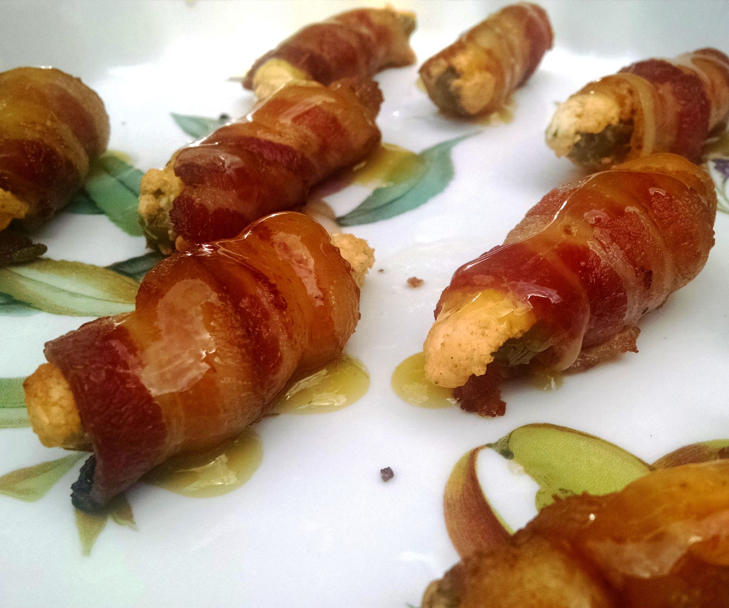 Bacon Wrapped Jalapeño Poppers