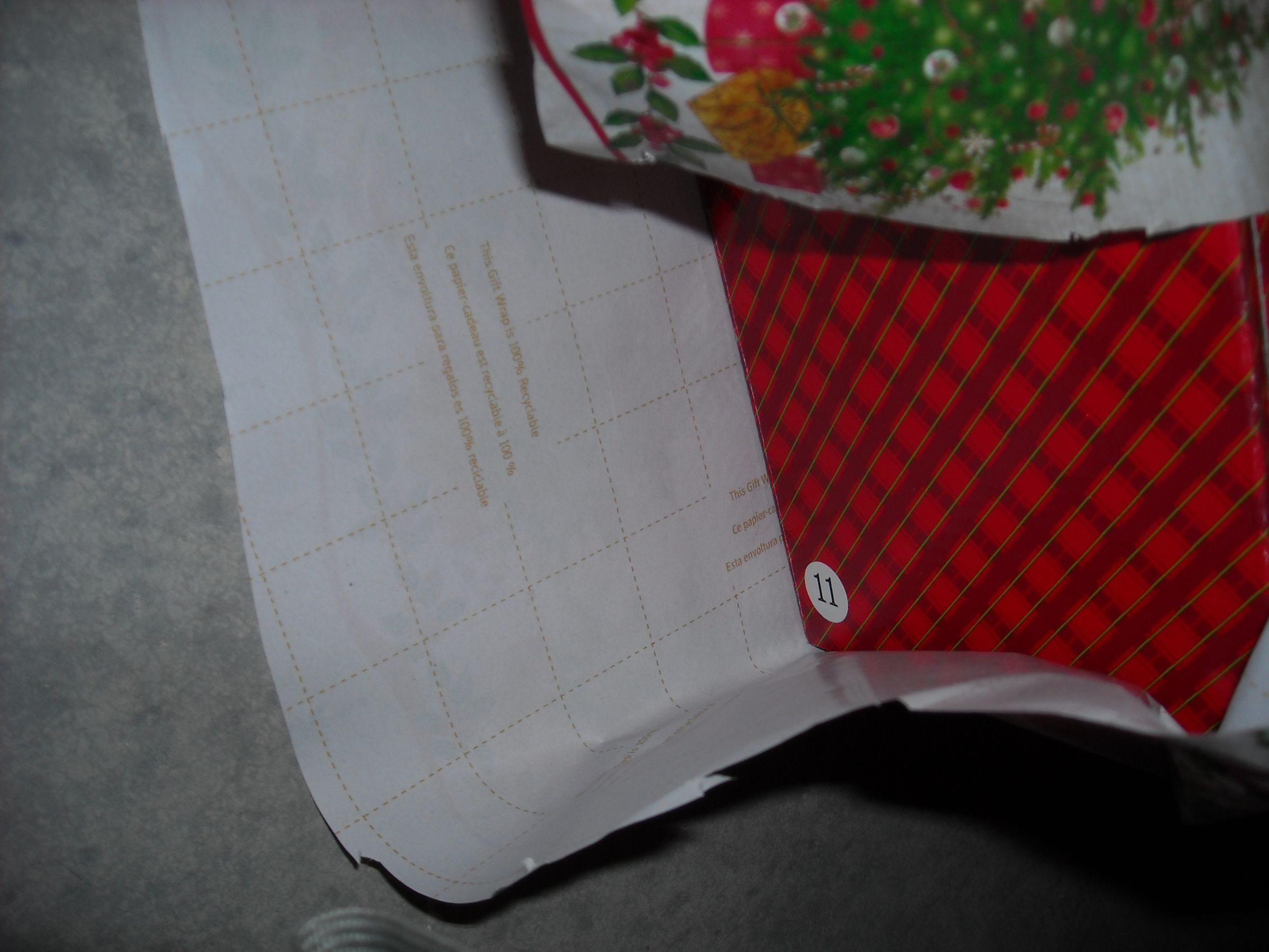 How to Wrap a Rectangular Gift 8 Steps Instructables