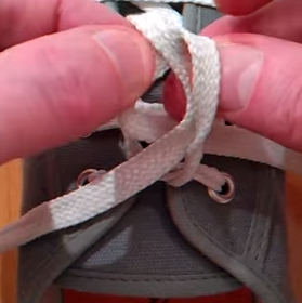 Stunning Modern Approach To Fast Shoelace Tying image
