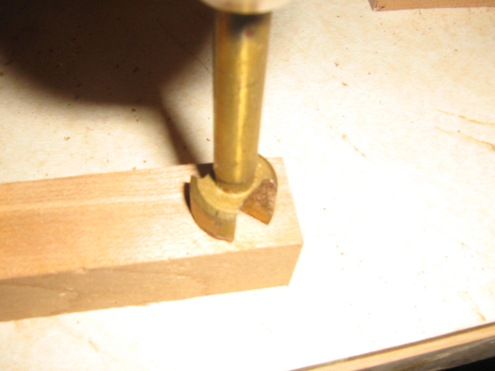 How To Make A Weed Pipe Out Of Wood