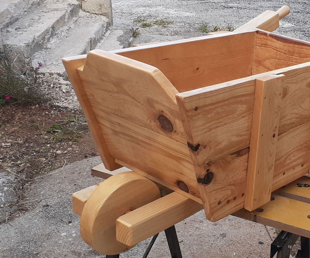 DIY Wheelbarrow 7 Steps (with Pictures) Instructables