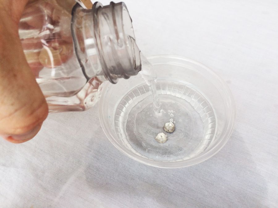 Splitting Water the Easy Way : 5 Steps (with Pictures) - Instructables