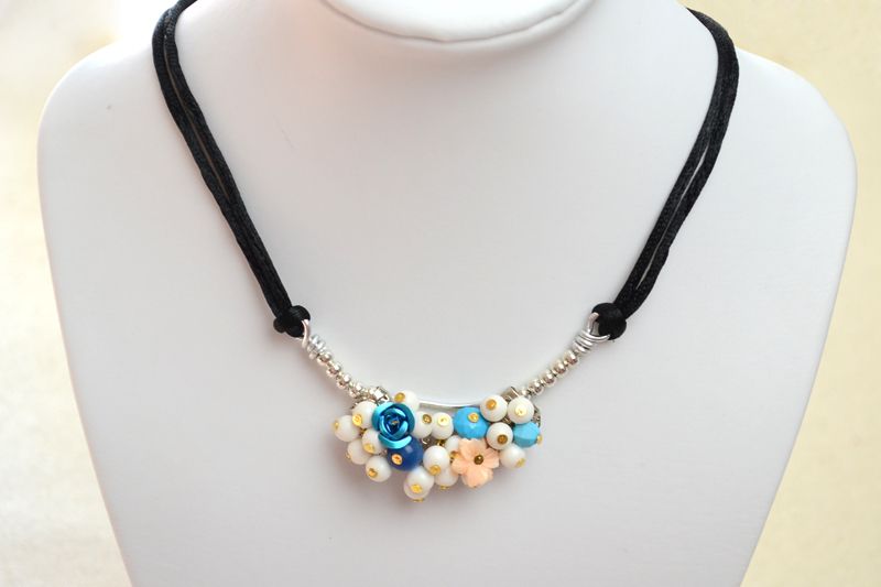 Stunning Jewelry Design – How to Make Your Own Charm Necklace