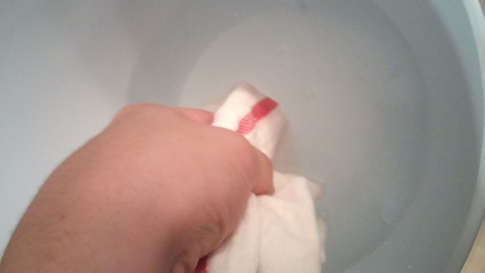 Cleaning the Walls 3 Steps Instructables