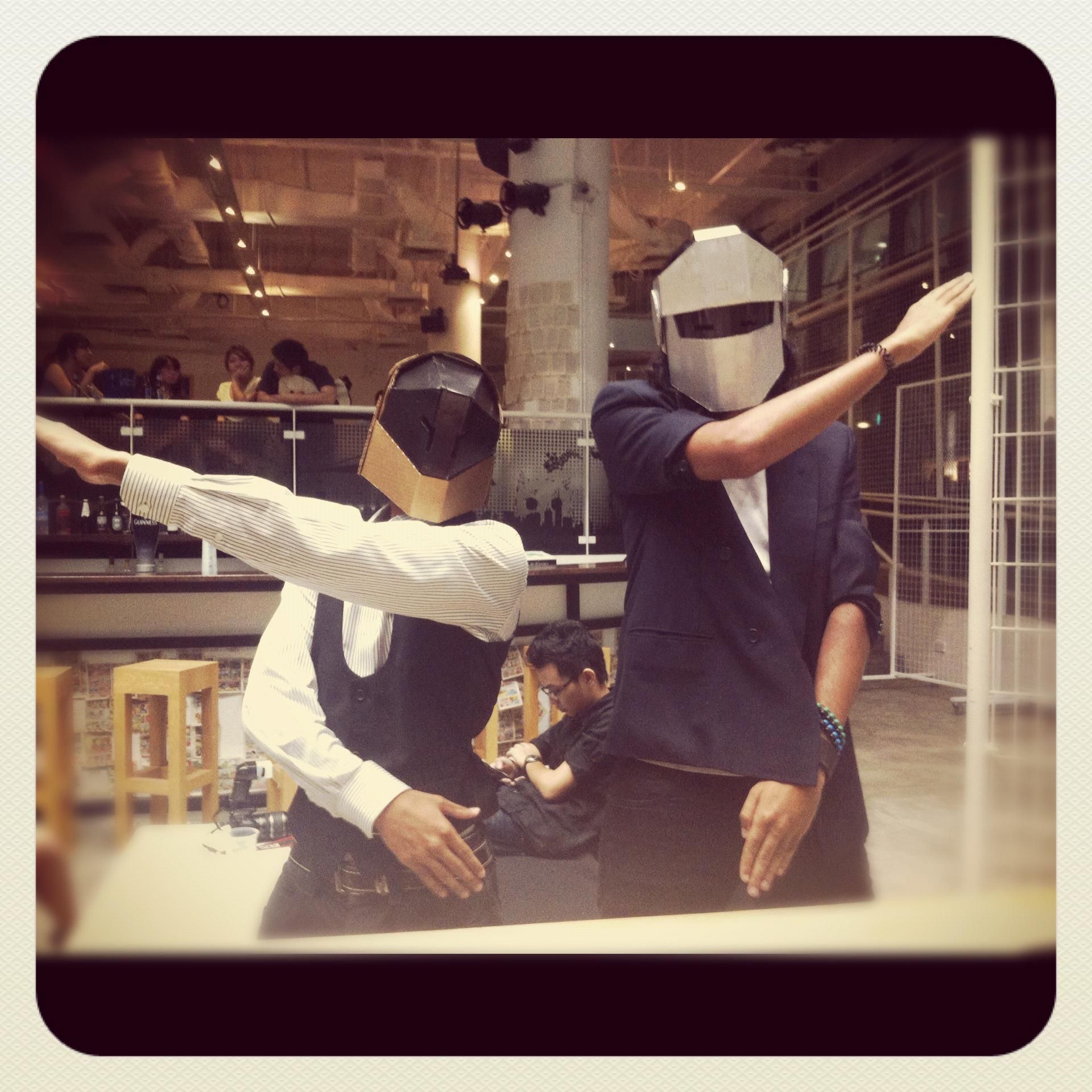 Quick 5 Hour Daft Punk Cosplay