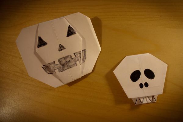 How to Make a Jack-O-Lantern Origami Style