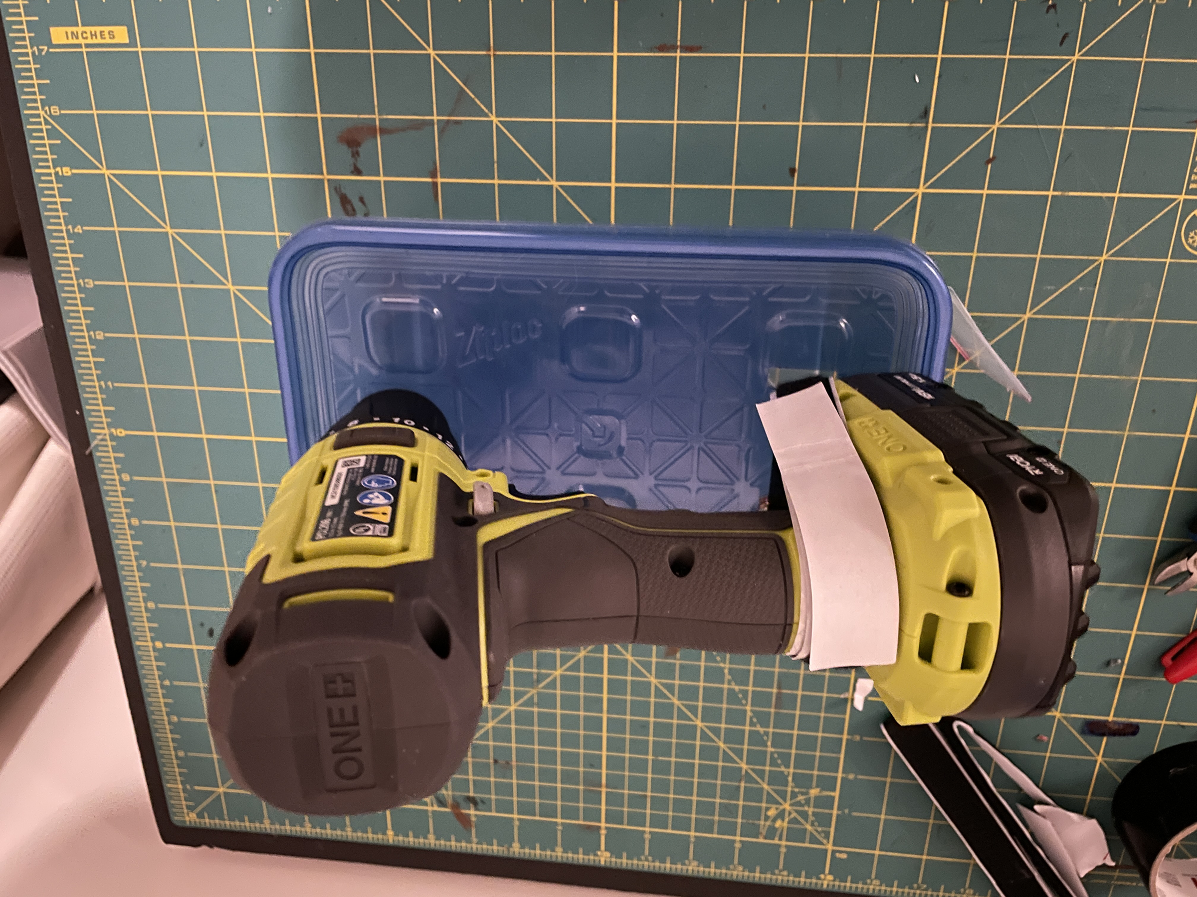 How to Make a DIY Drill Powered Salt Spreader! 5 Steps Instructables