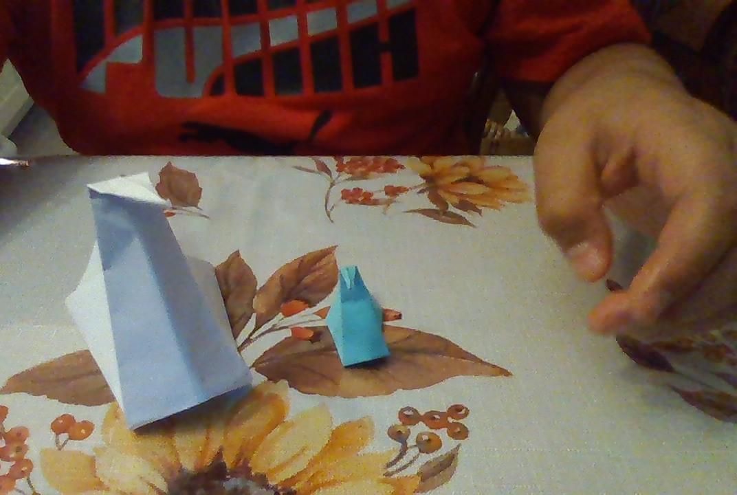 Paper Swan Big and Small