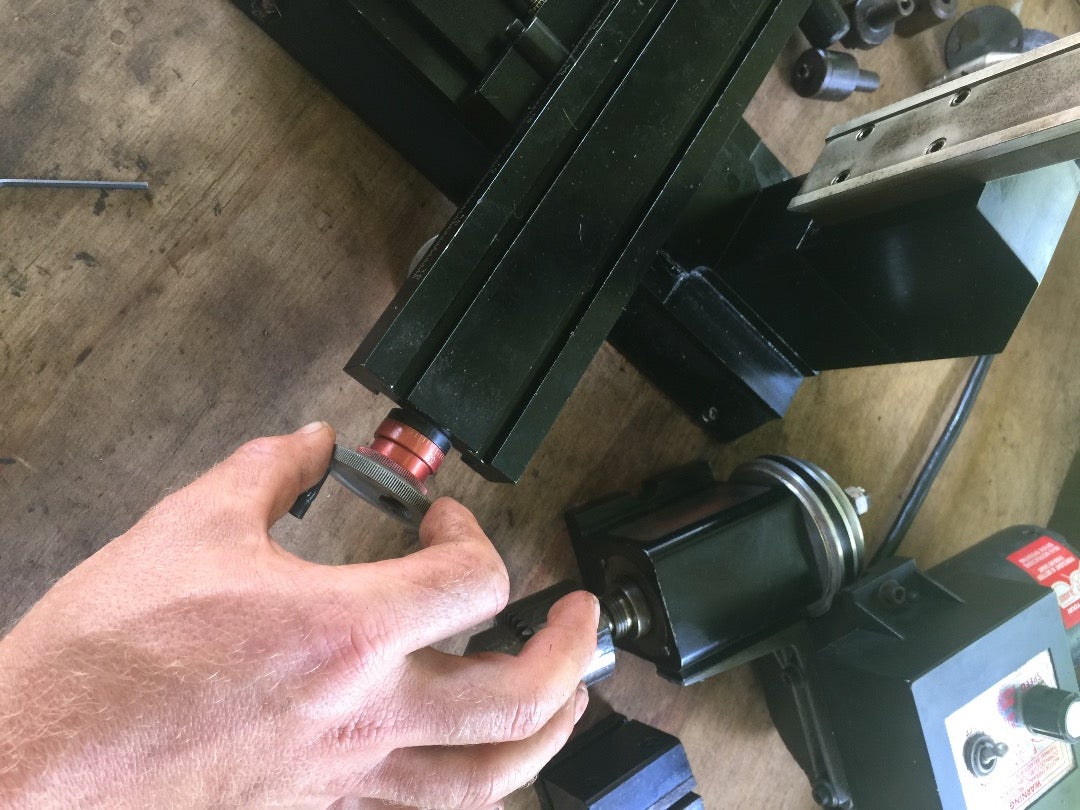 ***********Hand Wheel Adjustment**************