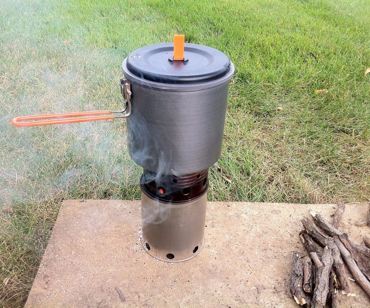Easy Wood Gasifier Stove + 2 NonPerishable Recipes 5 Steps (with