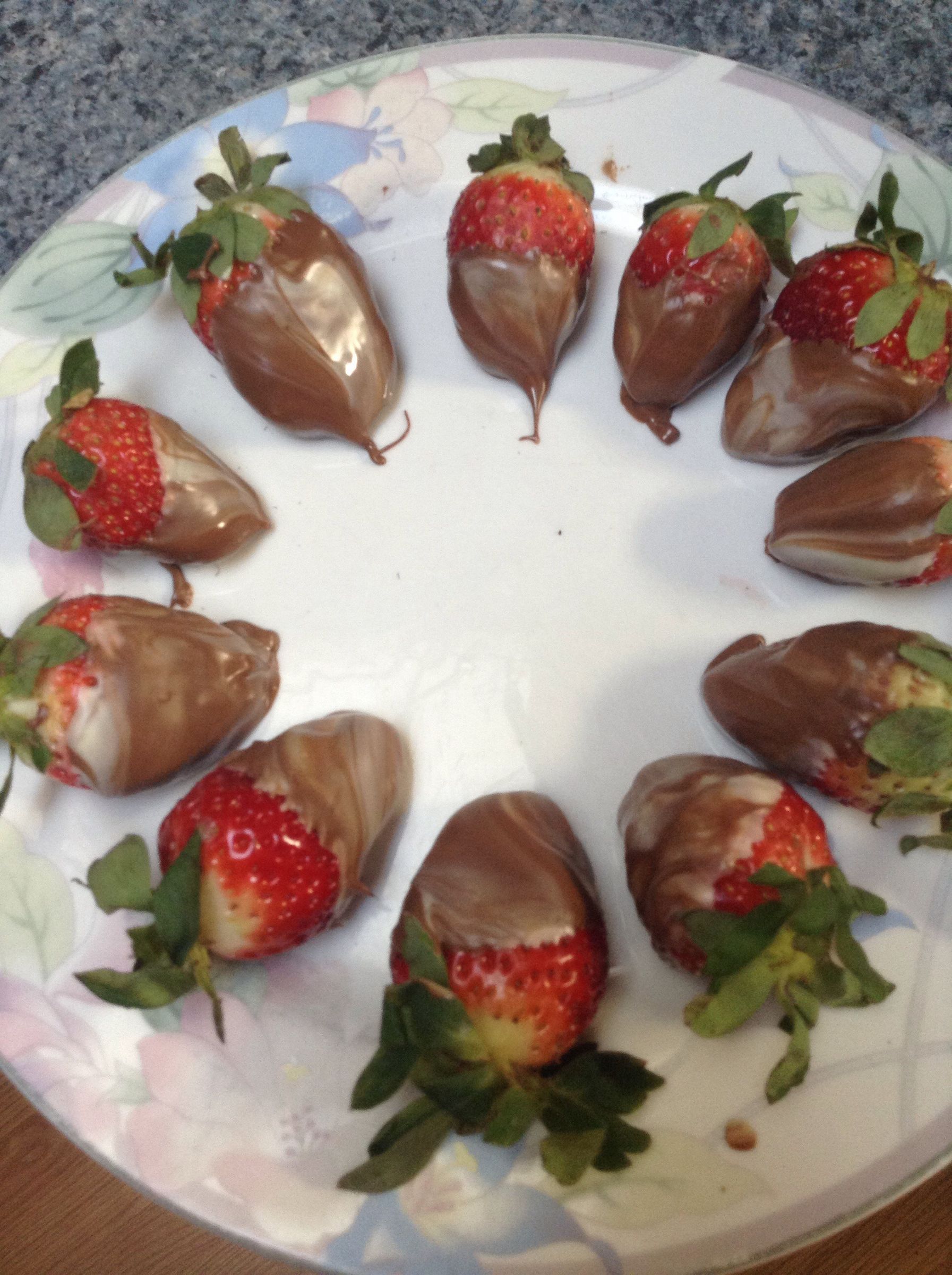 Marble Chocolate Strawberries