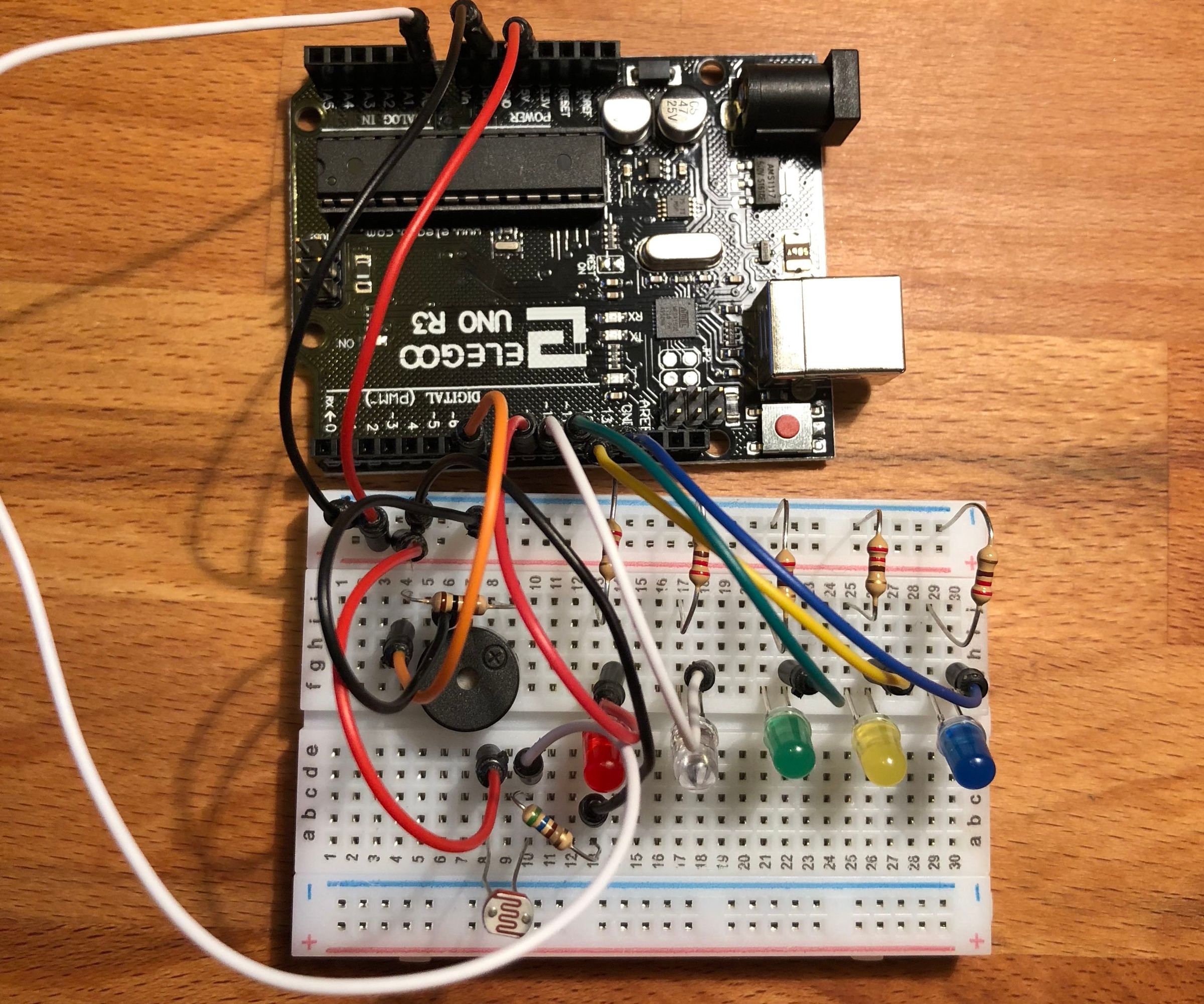 Arduino Light Sensor With Buzzer and Blinking LEDs