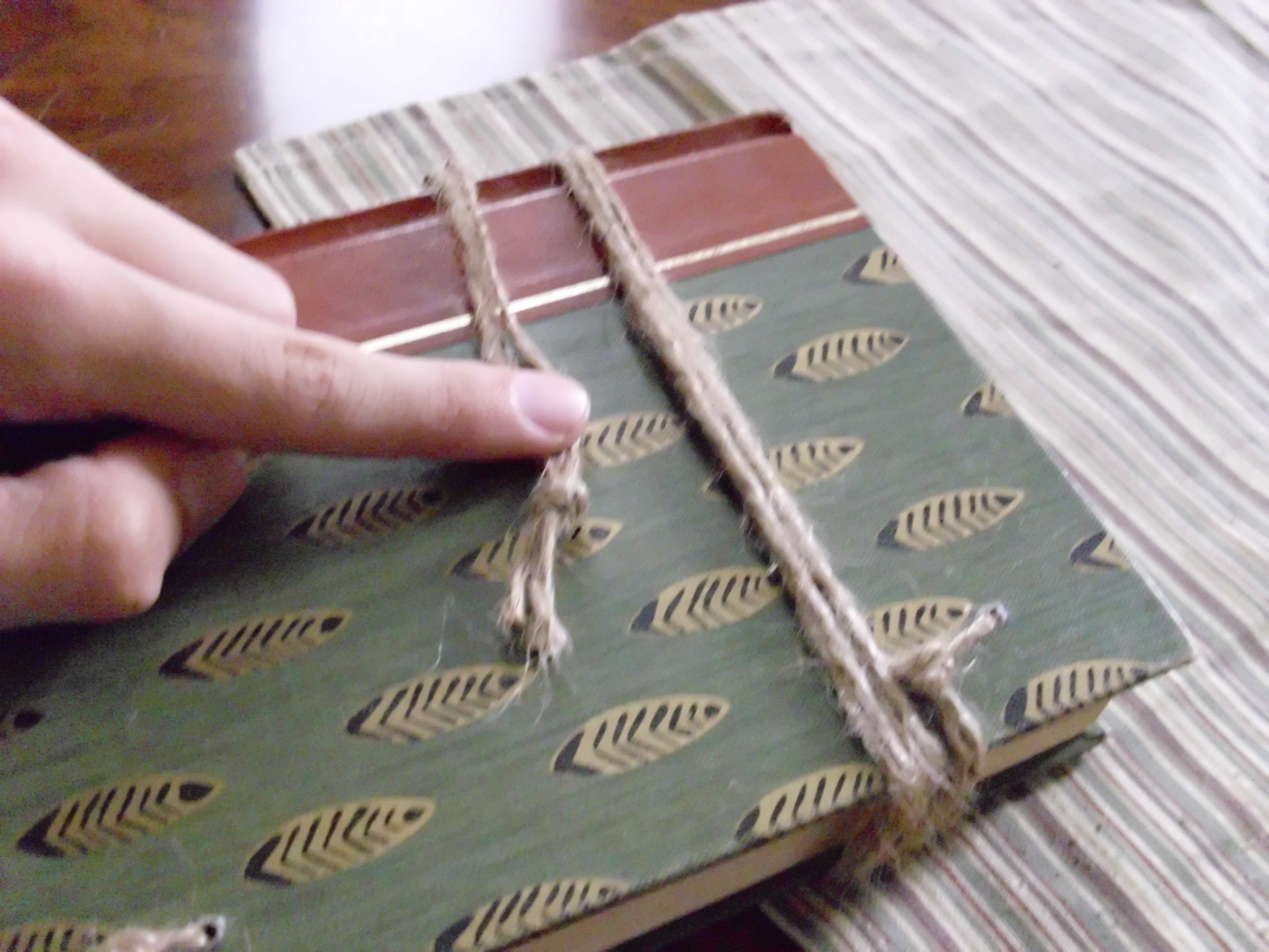 Simple Flower Pressing Book 5 Steps Instructables