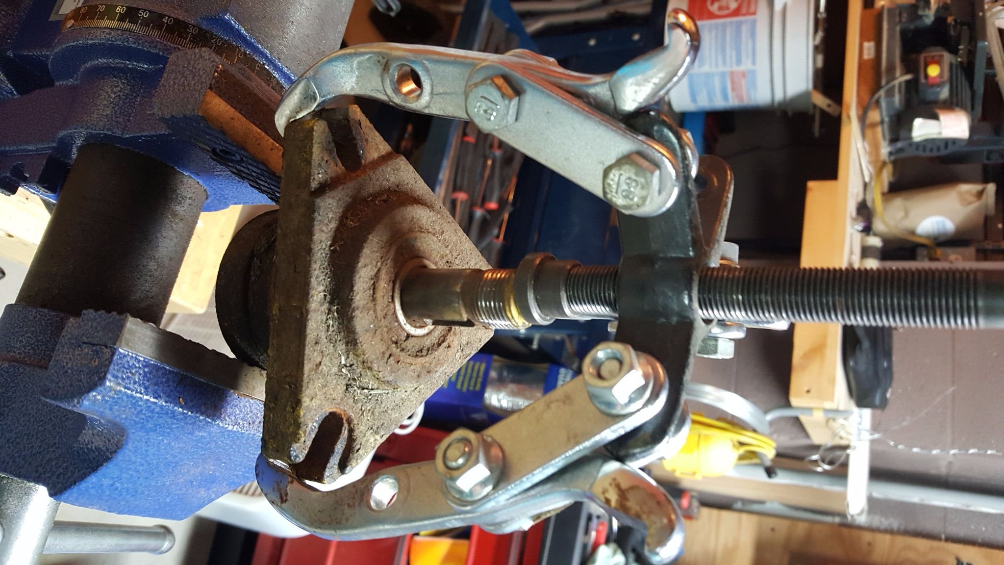 John Deere Mower Deck Spindle Bearing Replacement 13 Steps (with