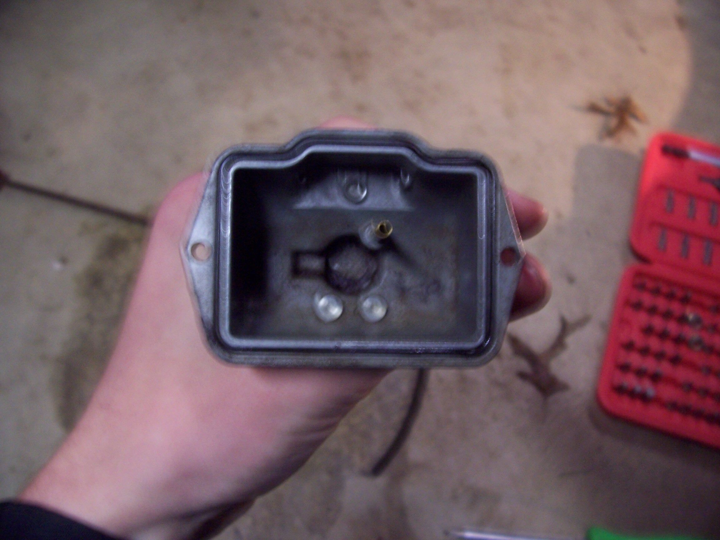 How to Clean a Dirtbike/4 Wheeler Carb and Lower Polution 16 Steps