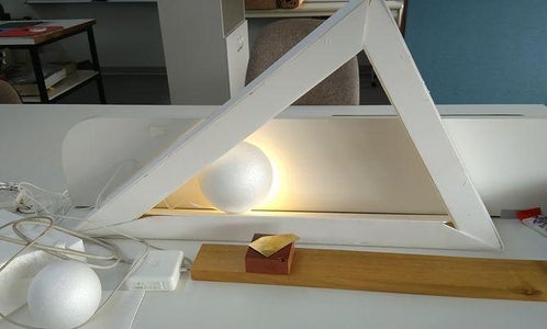 Contempory Accent Wall Light