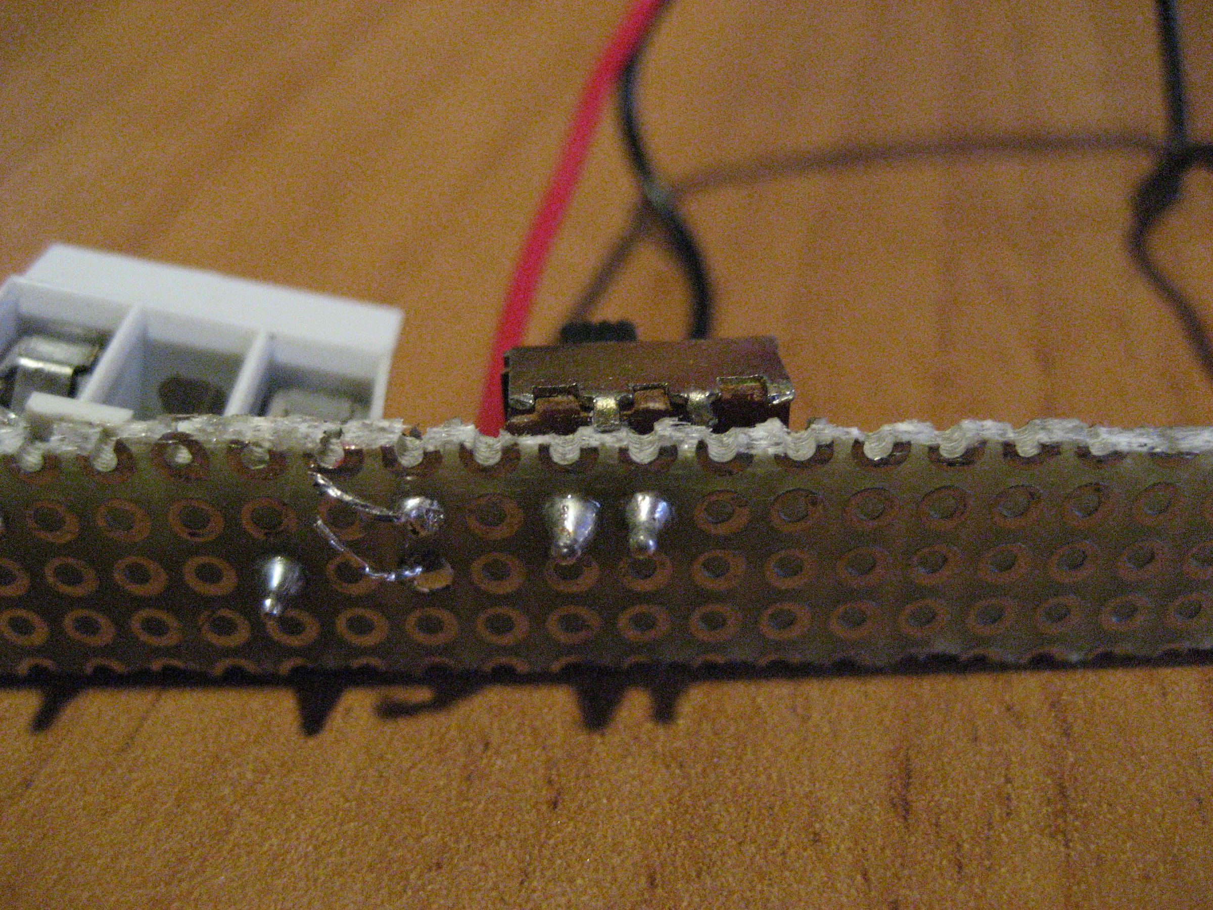 Portable Breadboard With Voltage Regulator for 9V Battery (and Other ...