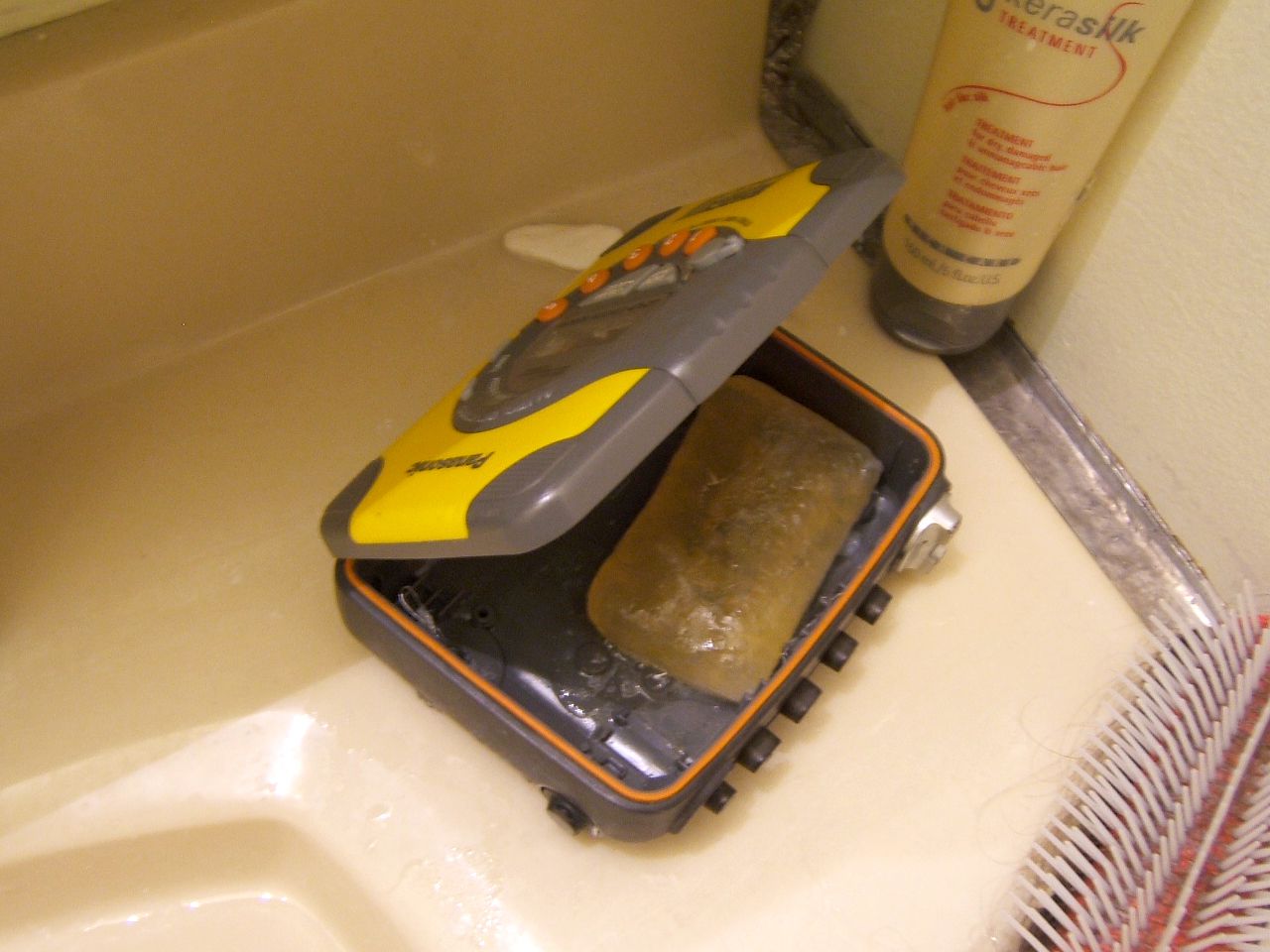 Walkman Soap Dish: No Soap Radio