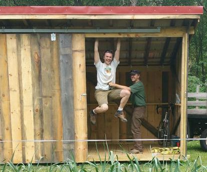  Build a Portable Rough-Sawn Shed