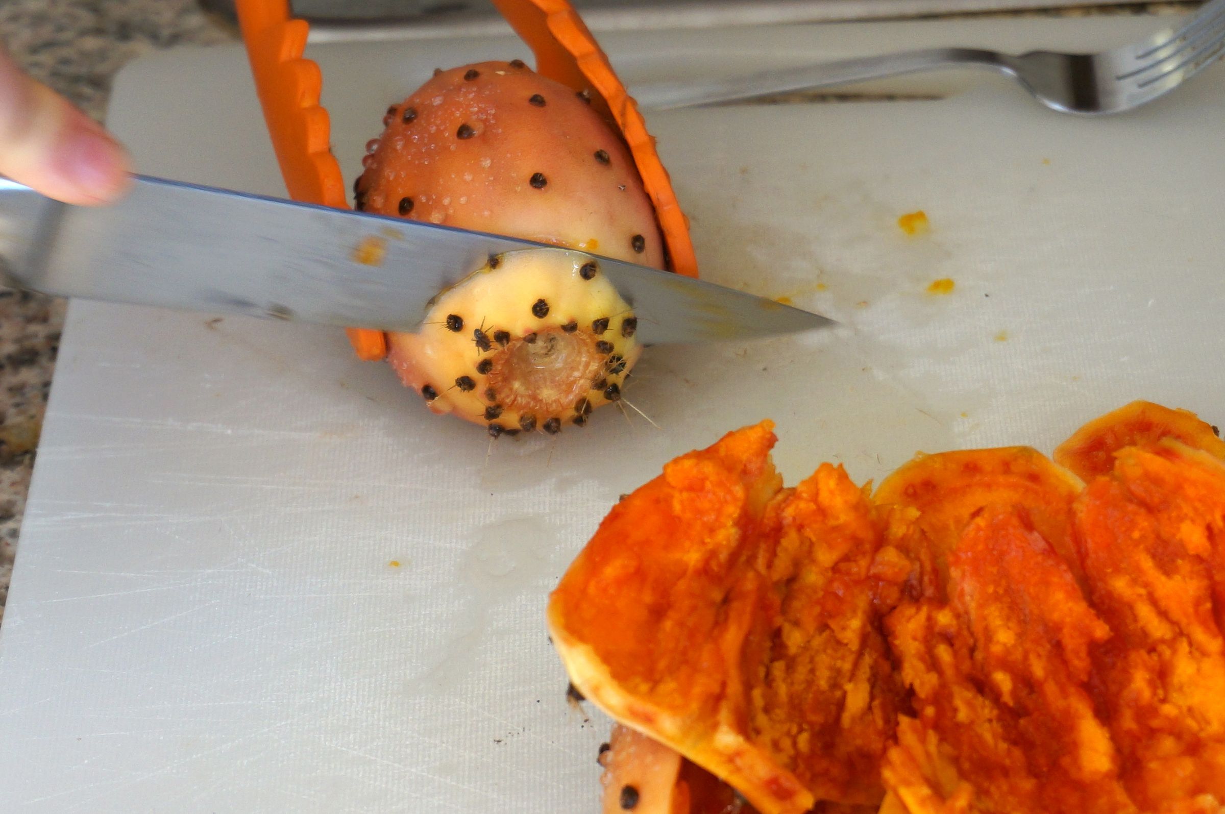 How to Eat Prickly Pear, A.k.a. Cactus Fruit, A.k.a. Tunas : 5 Steps -  Instructables