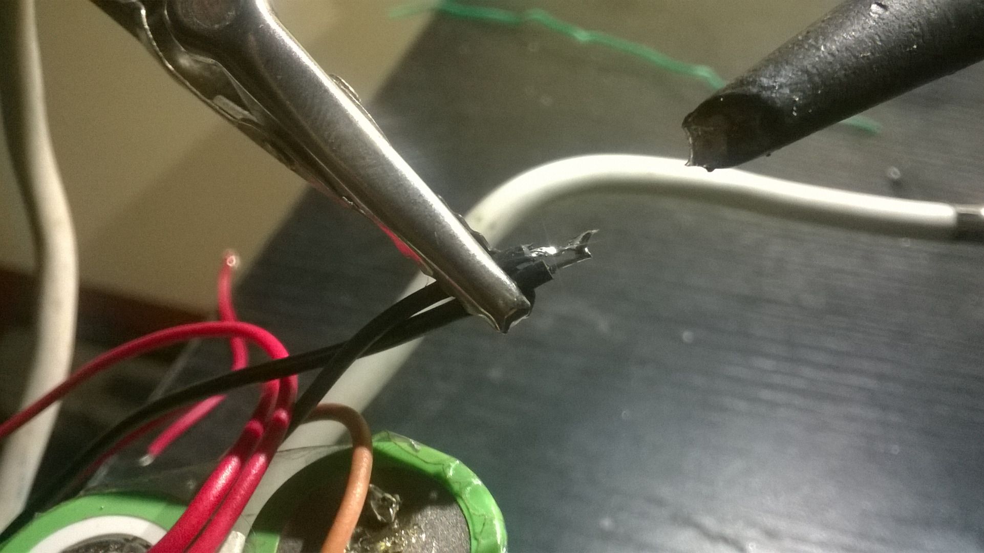 How to Recycle Old Laptop Battery 7 Steps (with Pictures) Instructables