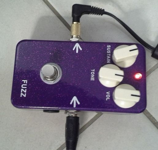 How to Make FUZZ Guitar Effect From Aliexpress DIY Kit : 20 Steps